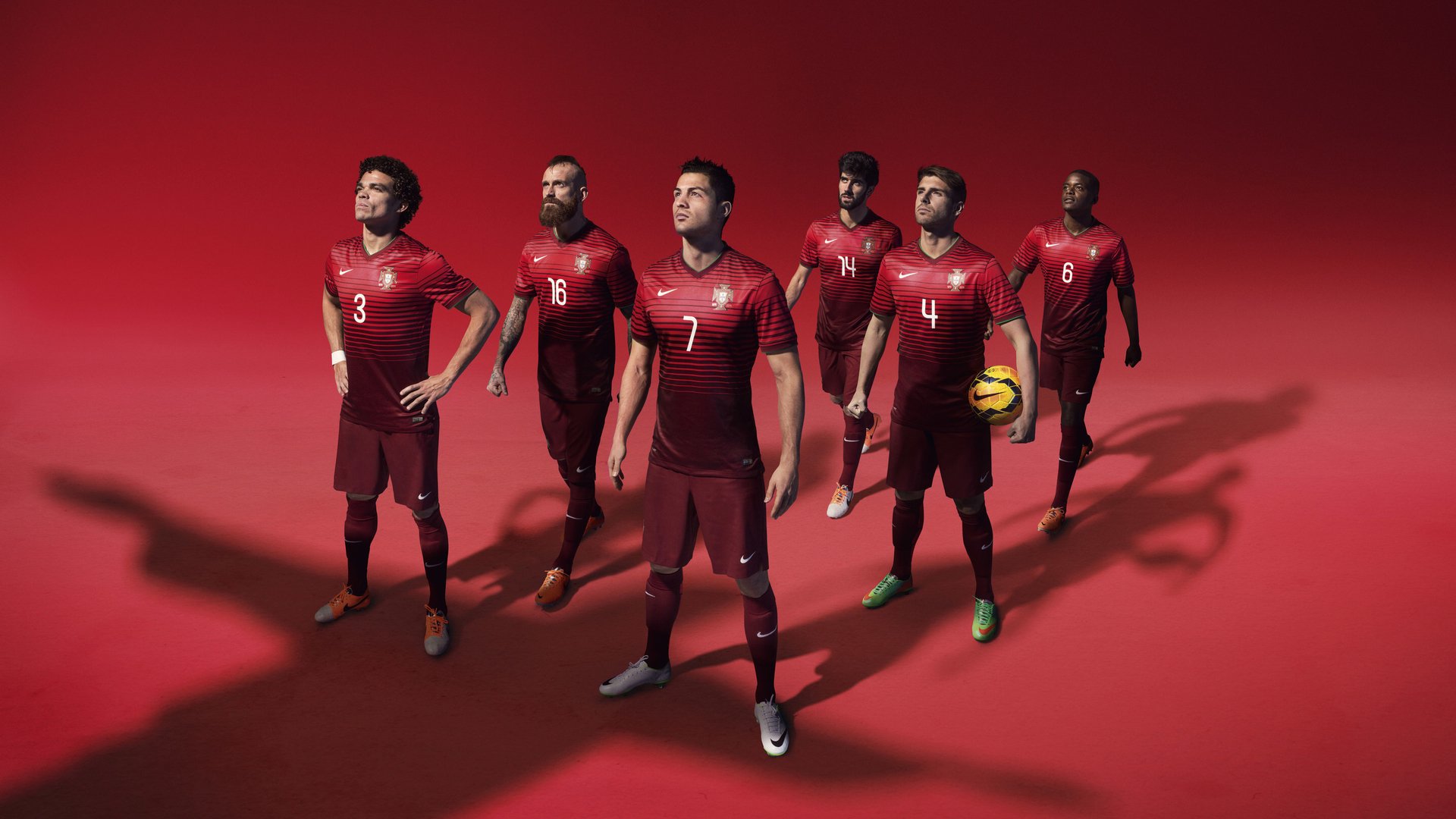 意甲万人迷进球：瞬间点燃看台热潮，意甲球迷最多的球队